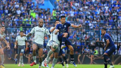 Tampil Ngotot Sepanjang Laga, Arema FC Malah Kalah 1-2 atas Persib Bandung