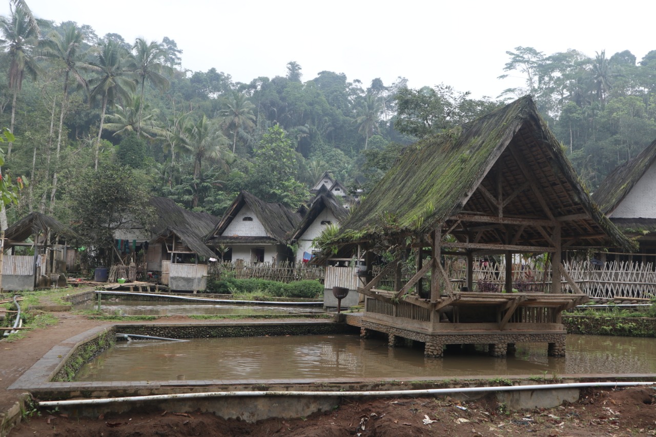Desa Adat Kampung Naga. (Foto: Herlianto A./Tugu Jatim)