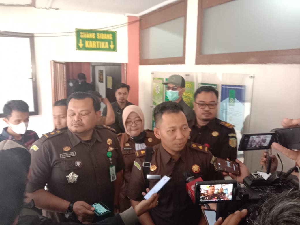Jaksa Penuntut Umum, Yogi Sudarsosno.