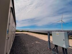 Oregon Town Jadi Tuan Rumah Pabrik “Hibrida” Angin-Solar-Baterai Pertama di Amerika Serikat