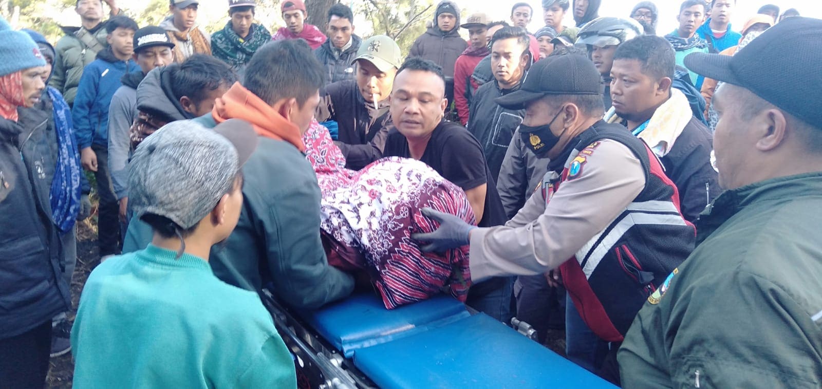 Mobil jeep wisatawan. (Foto: Dok Polsek Tosari/Tugu Jatim)