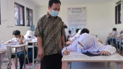Cerita Taufik Akbar, Guru yang Terapkan Pembelajaran Ala Ki Hajar Dewantara Selama 19 Tahun
