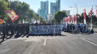 polrestabes surabaya tugu jatim