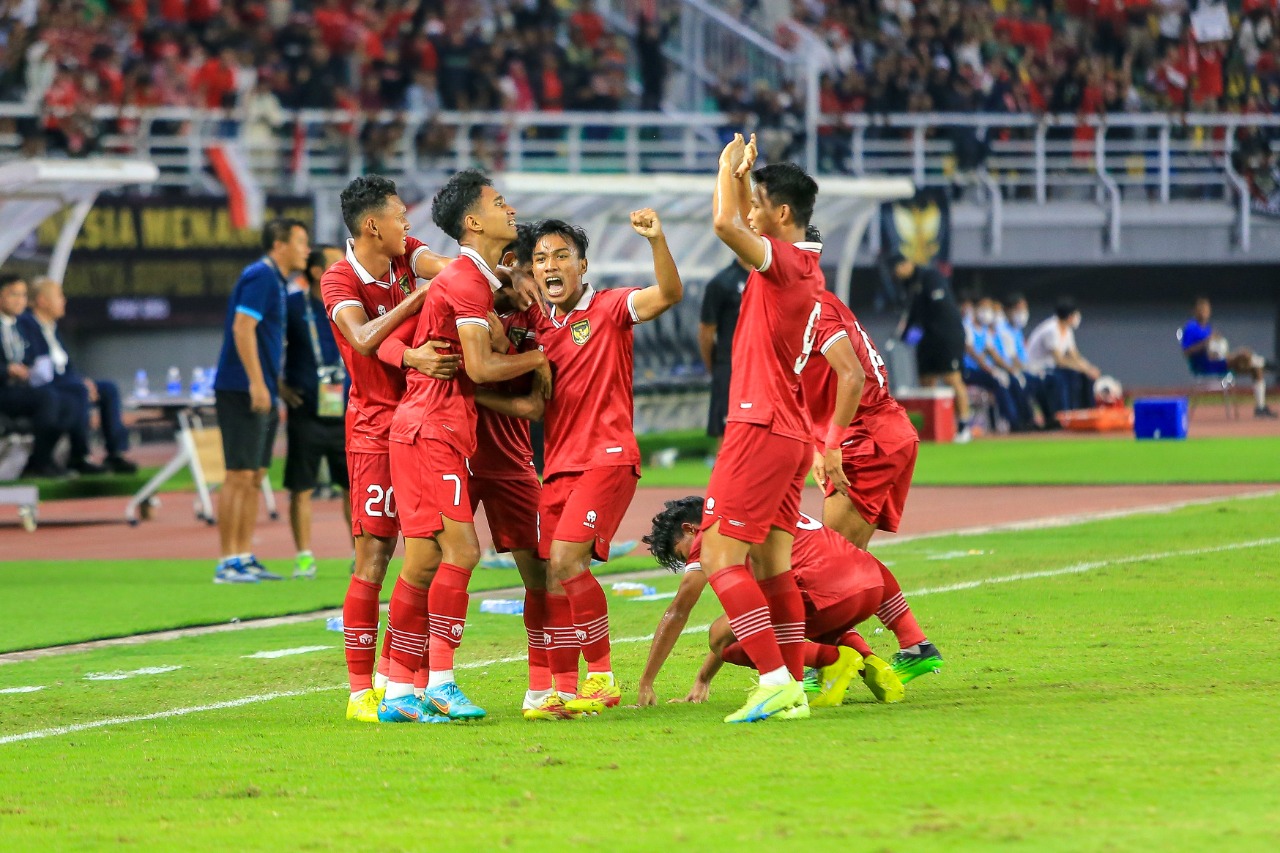 timnas indonesia tugu jatim