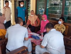 Rombongan Pensiunan Guru SMP 8 Kota Pasuruan ke Semarang untuk Pertemuan Komunitas