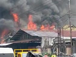 Ditinggal Umroh, Toko dan Rumah Ludes Terbakar di Sukorejo Pasuruan