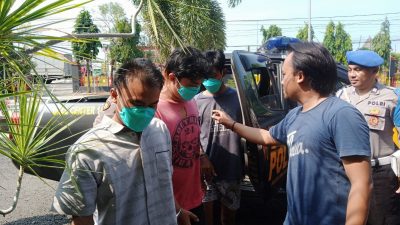 Pencuri motor jamaah. (Foto: Mochamad Abdurrochim/Tugu Jatim)