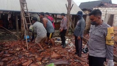 Orang tersambar petir. (Foto: Dok Polsek Bancar/Tugu Jatim)