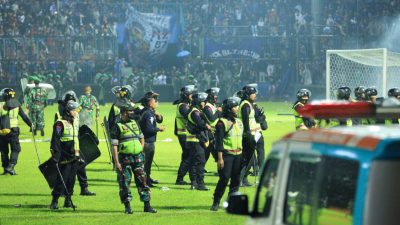 tragedi kanjuruhan tugu jatim