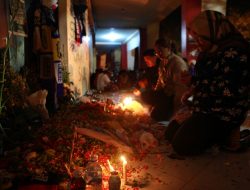 Pasca Tragedi Kanjuruhan, Doa Mengalir dari Surabaya untuk Korban hingga Dukungan Damai Bonek dan Aremania