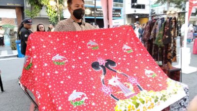 Peringati Hari Batik Nasional, Pemkot Surabaya Gelar Karnaval Nang Tunjungan