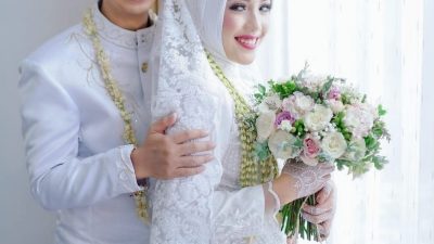 Bulan madu. (Foto: dok Dewi Khusnul Khotimah/Tugu Jatim)