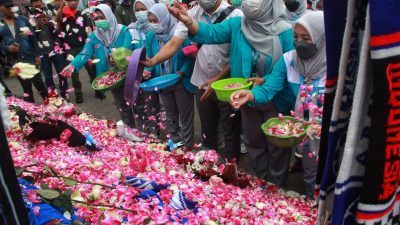 Aksi solidaritas. (Foto: Rubianto/Tugu Malang)