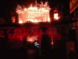 Kebakaran Toko Bangunan “Nopoto” di Turen Bikin Pemilik Rugi Rp2,3 Miliar