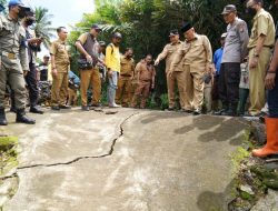 Insiden Tanah Gerak di Dampit Malang, Bikin Retakan Jalan Sepanjang 50 Meter