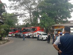 Razia Parkir Sembarangan di Kota Malang, 2 Bus Pariwisata Diusir Petugas Operasi Gabungan