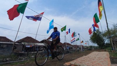 Kampung Piala Dunia. (Foto: Laoh Mahfud/Tugu Jatim)