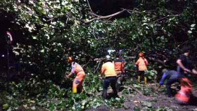 Cuaca ekstrem. (Foto: BPBD Kota Malang/Tugu Jatim)