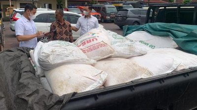 Jual beli pupuk subsidi ilegal. (Foto: dok. Satreskrim Polres Pasuruan/Tugu Jatim)