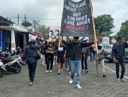 Aremania Kepanjen Malang Kirim Surat Asa Keadilan ke Jokowi