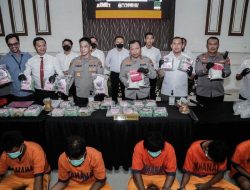 Amankan Ekstasi dan Sabu Senilai Rp34 Miliar, Polrestabes Surabaya Bongkar Peredaran Narkotika Antar Pulau