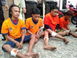 4 Terduga Pelaku Curanmor Surabaya Spesialis Kos-kosan Didor Polisi, Barang Bukti Dikembalikan pada Korban