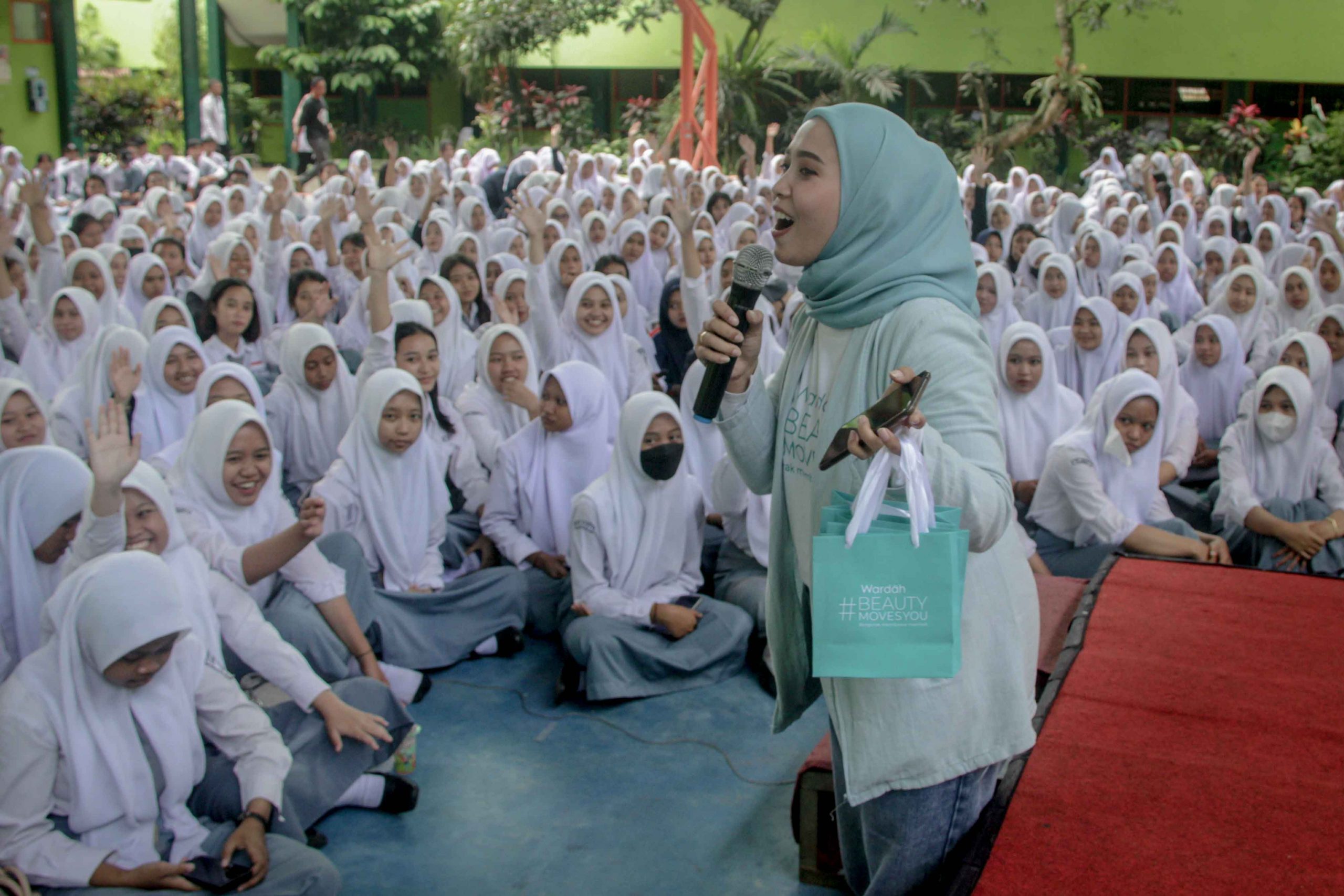 road to school tugu jatim