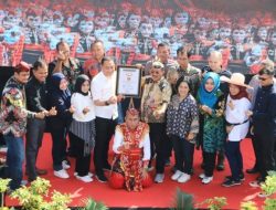 Tari Remo Massal, Pelajar Surabaya Pecahkan Rekor MURI Kategori Superlatif di 10 Ikon Bersejarah