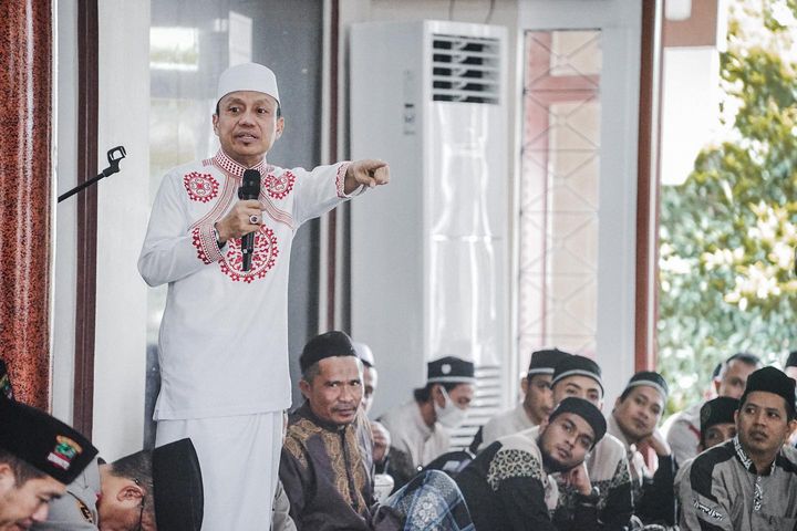 Tingkatkan Keimanan dan Ketakwaan Antar Anggota, Polrestabes Surabaya Hadirkan Ustaz Das’ad Latief