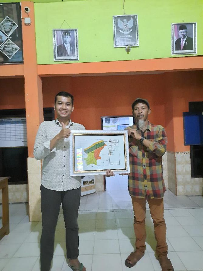 KKN Tematik Undip Luncurkan Buku Pedoman Mitigasi Bencana Desa Punjulharjo Rembang