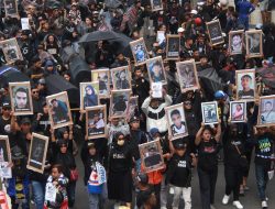 Demi Kemanusiaan, Aremania Tetap Kawal Saksi Sidang Tragedi Kanjuruhan di PN Surabaya