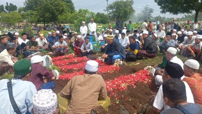 kereta api tugu jatim