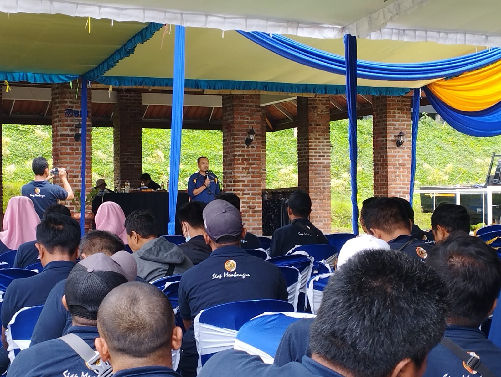 Bina Marga Kabupaten Mojokerto Perkuat Kekompakan Tim dengan Gathering dan Tasyakuran
