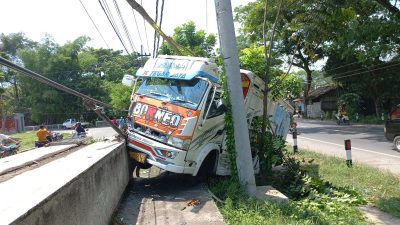 Kecelakaan Truk Maut Tabrak Pemotor di Kejayan Pasuruan, Ibu Meninggal Dunia, Anak Kritis