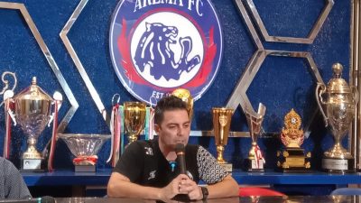 Arema FC Kalah 5 Kali Beruntun di Liga 1, Pelatih Javier Roca Resmi Undur Diri