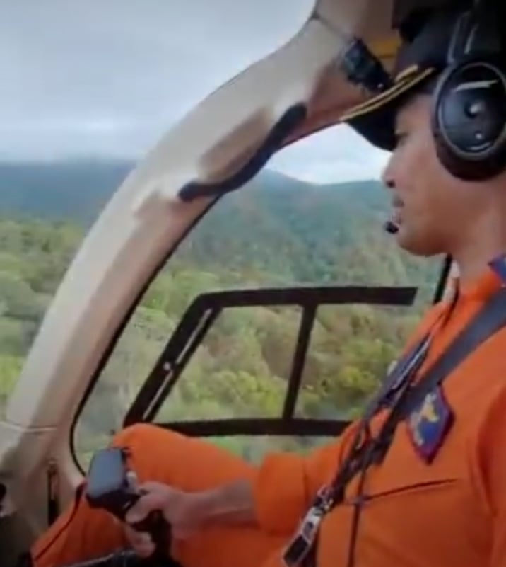 Helikopter Mendarat Darurat, Kapolda Jambi Patah Tulang Tangan 2 kapolda jambi tugu jatim
