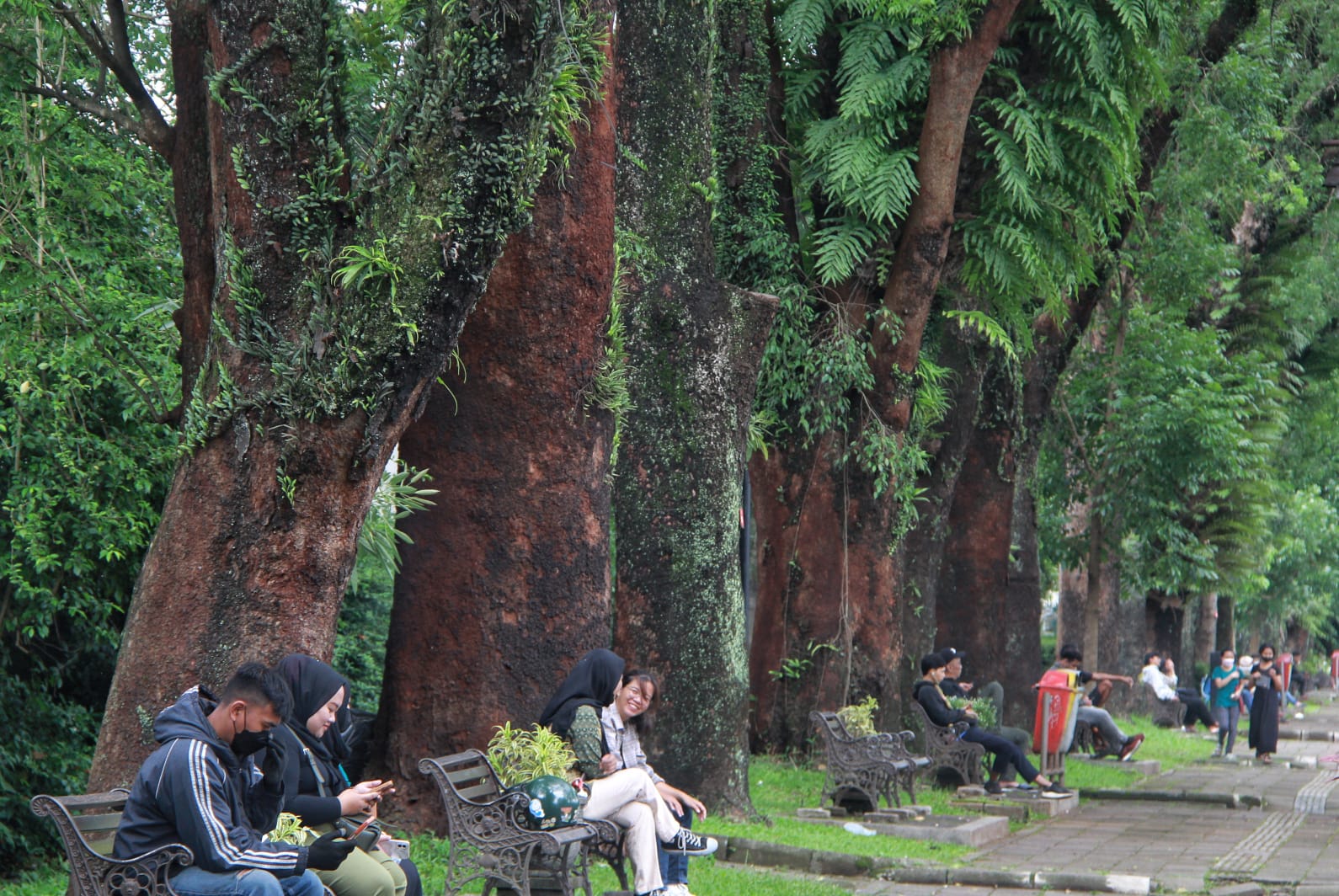 malang tugu jatim