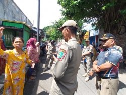 Penertiban PKL di Pasuruan, Pedagang Ngamuk