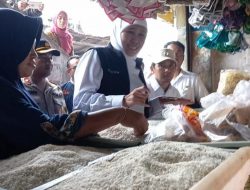 Prediksi Jutaan Ton Stok Beras di Jatim saat Panen Raya Maret, Gubernur Khofifah: Harga Bisa Kembali Stabil