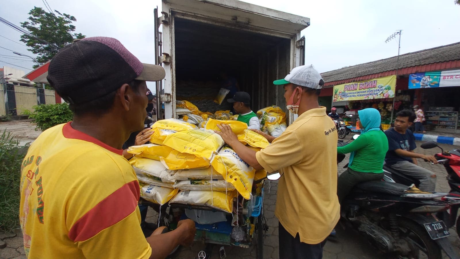 Harga Beras Pasuruan Tertinggi di Jatim.