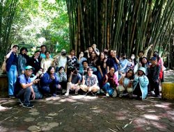 Kuliah Wisata, Mahasiswa Sastra Inggris Ma Chung Belajar Kepemimpinan di Boon Pring Malang