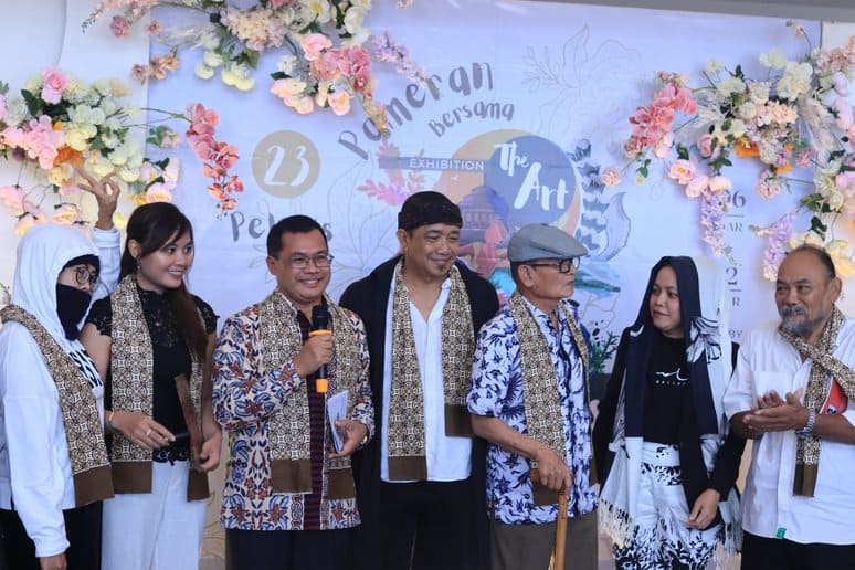 Pameran lukis.