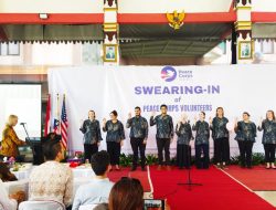11 Relawan Pengajar Bahasa Inggris Resmi Dilantik di Mojokerto, Peace Corps Indonesia Sasar Sekolah-Sekolah