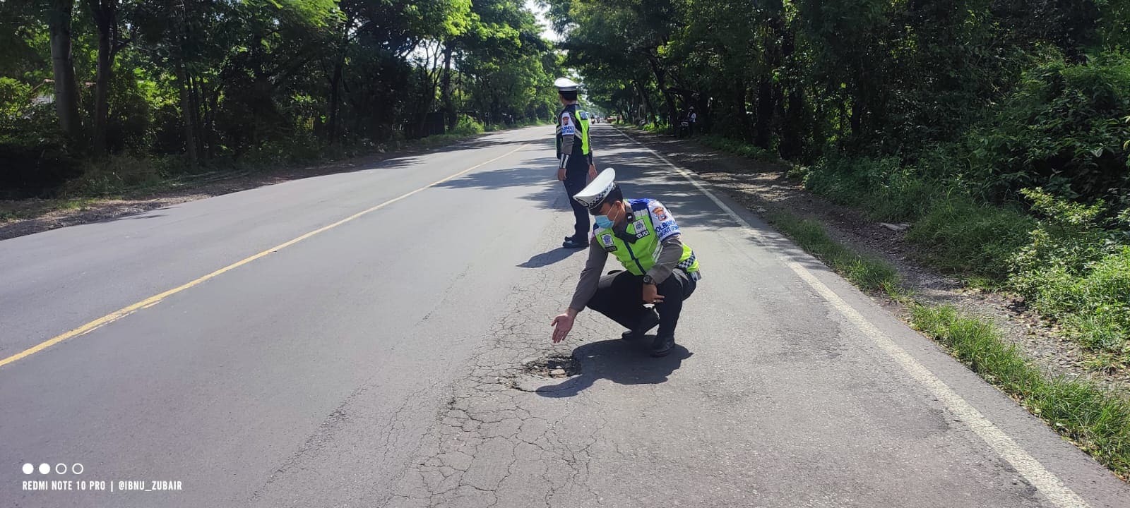 Jalan Pantura Pasuruan.