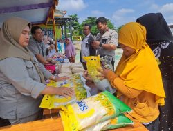 Jelang Ramadhan, Pemkab Tuban dan Bulog Gelar Pasar Murah di Kampung Miliarder