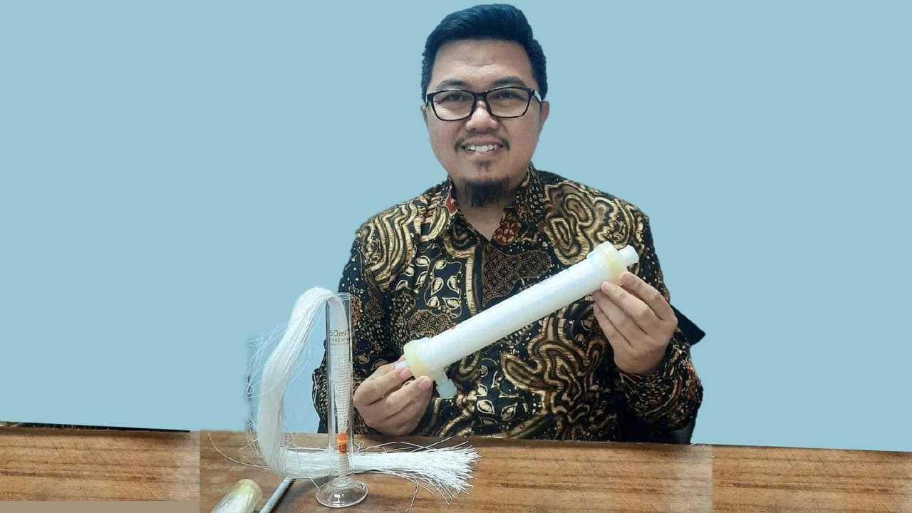 Dosen Kimia Unair Surabaya.