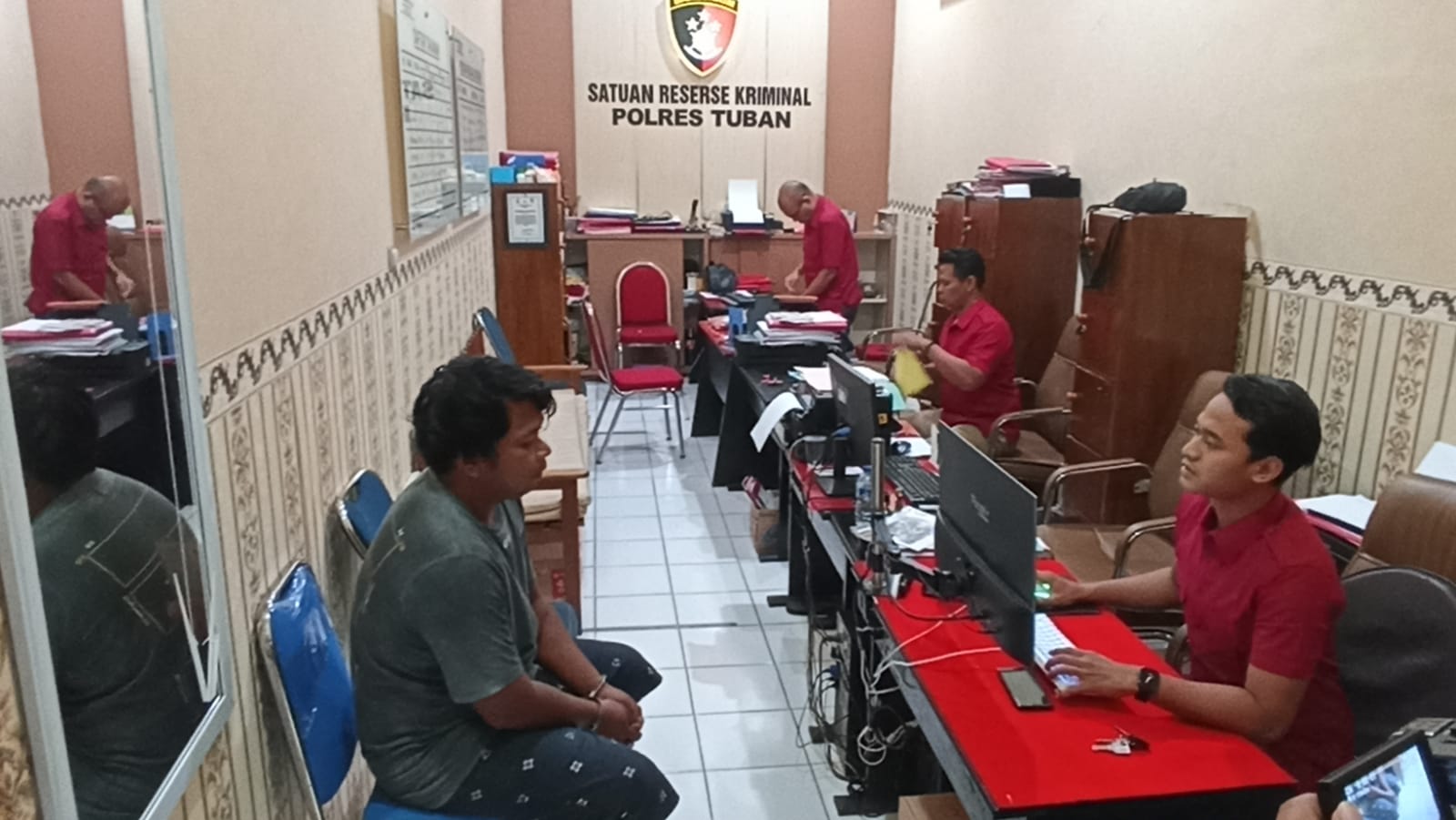 Pria di Tuban Jadi Tersangka Penipuan 12 Konter Pulsa