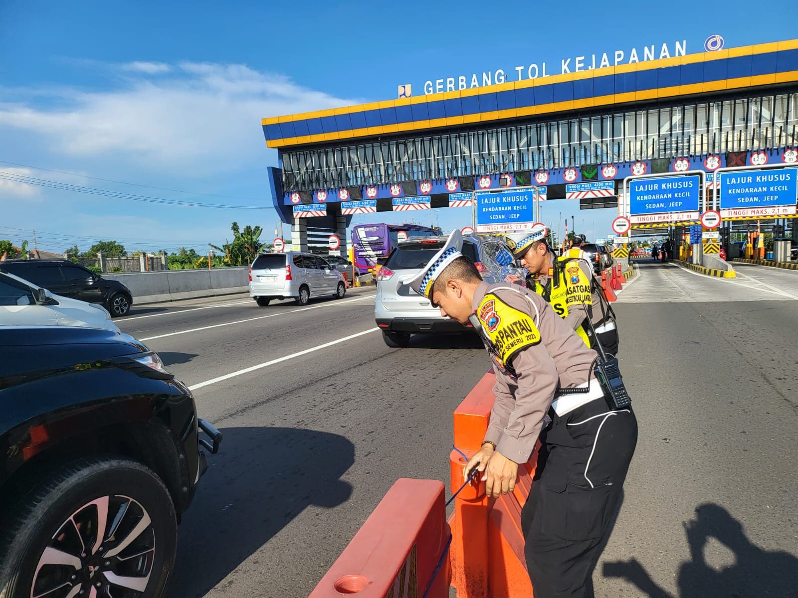Tol Kejapanan Pasuruan.