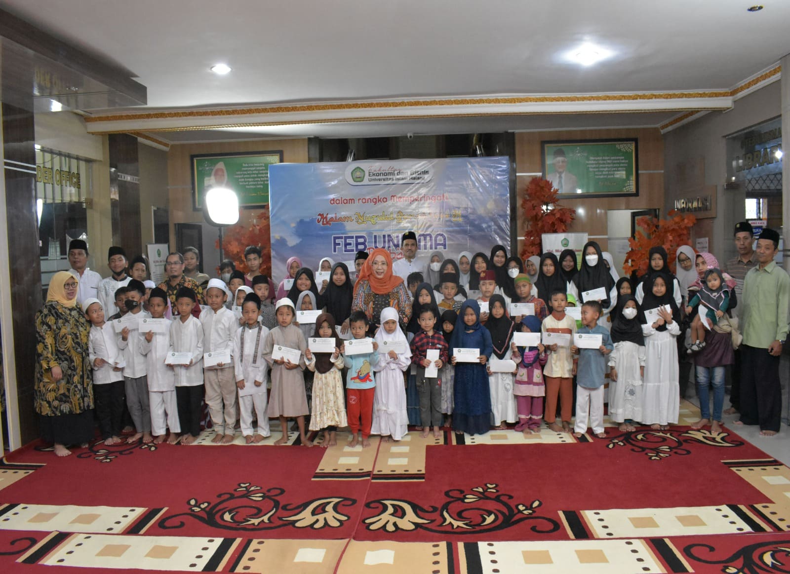 FEB Unisma Berbagi.