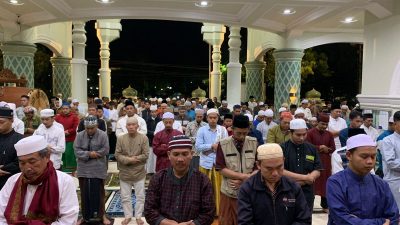 Pemburu Lailatul Qadar.